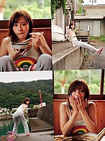 Mature lass is spreading her lips for a photoshoot