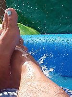 Hydromassage of the feet