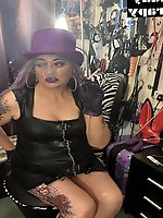 Sunday therapy with a hot young chick who loves to play