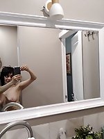 Mature bitches are fingering themselves